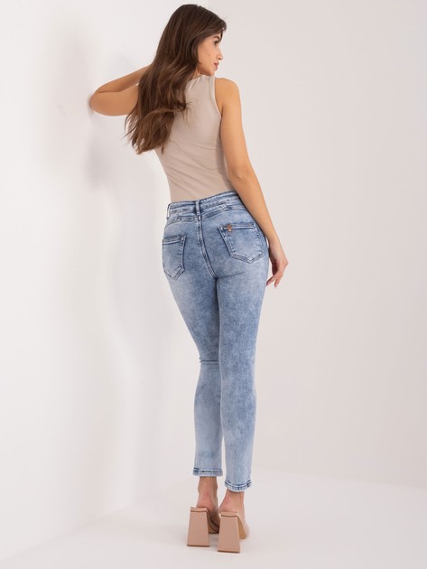 Niebieskie jeansowe rurki high waist